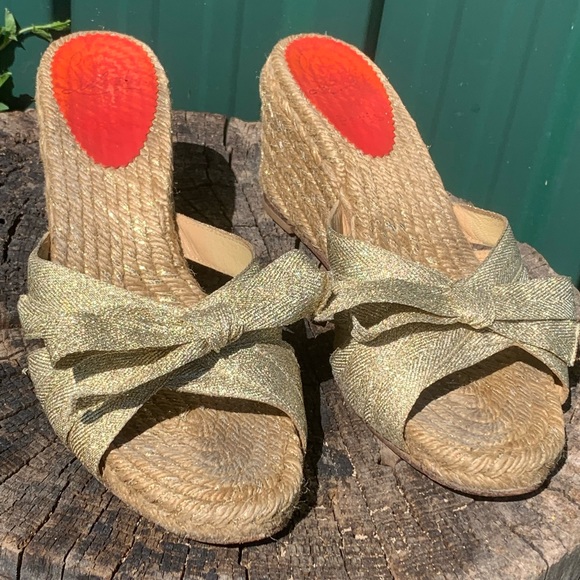 ⭐️Host Pick ⭐️Louboutin Wedges - Picture 3 of 9